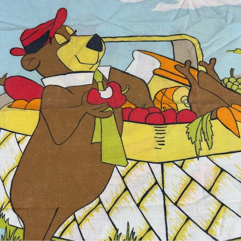 Vintage Yogi Bear Pillowcase Picnic Boo-Boo Bear Hanna Barbera Burlington House